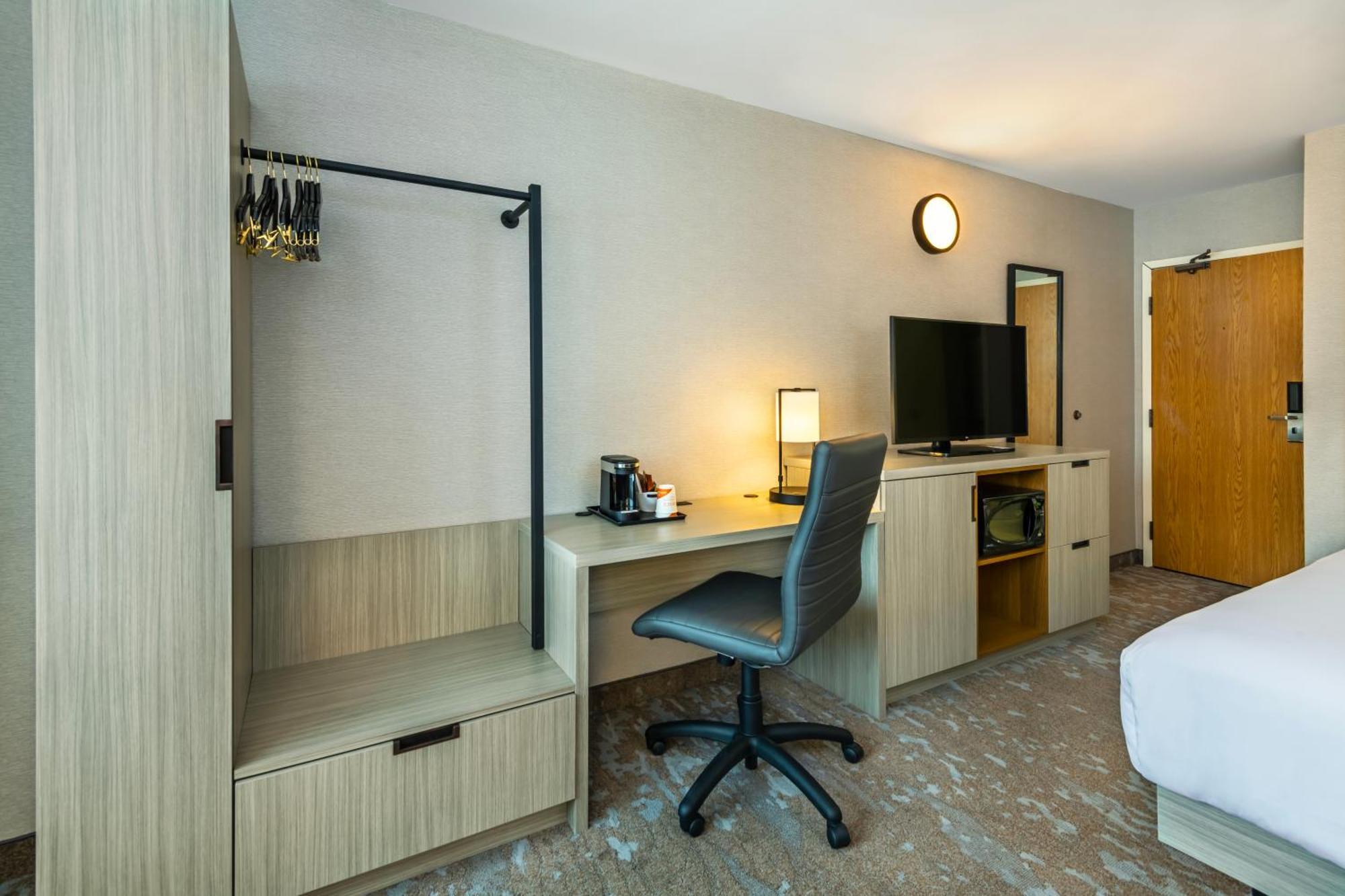 Comfort Inn Airport East Québec Buitenkant foto
